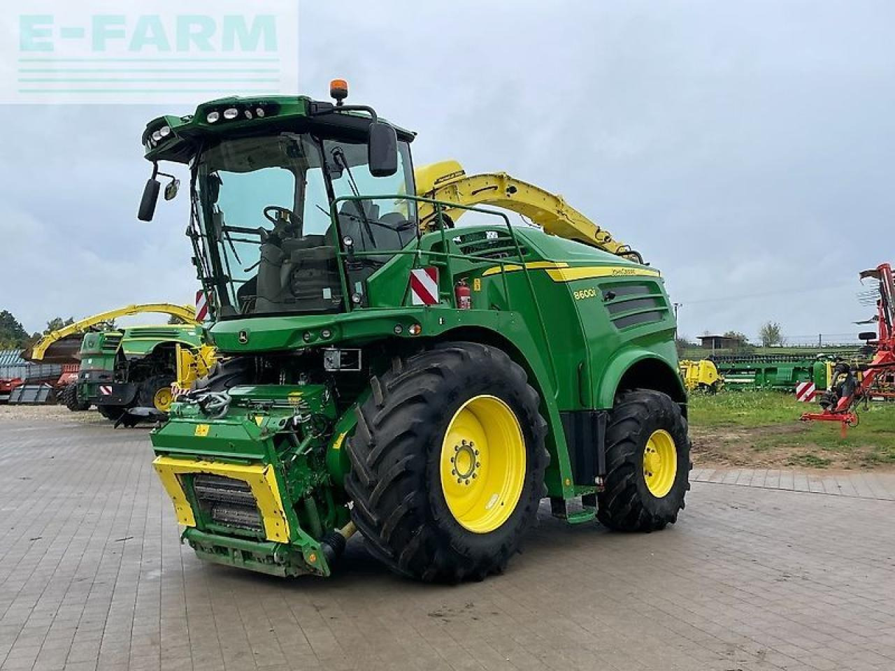 John Deere 8600 - Силажокомбайн: снимка 1 John Deere 8600 - Силажокомбайн: снимка 1