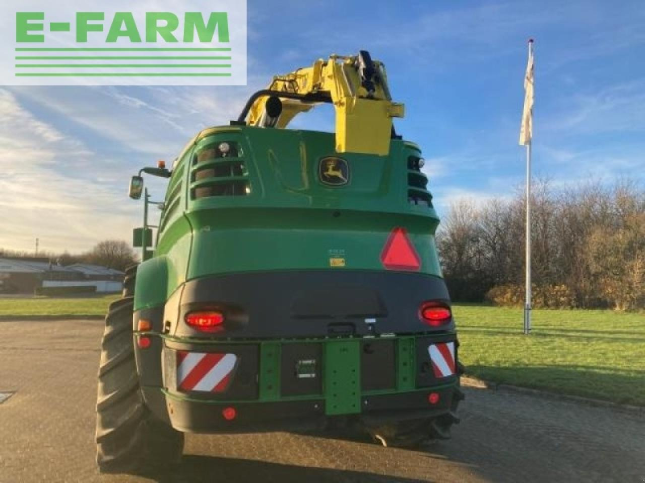 John Deere 8600i - Принадлежност за силажокомбайн: снимка 4 John Deere 8600i - Принадлежност за силажокомбайн: снимка 4