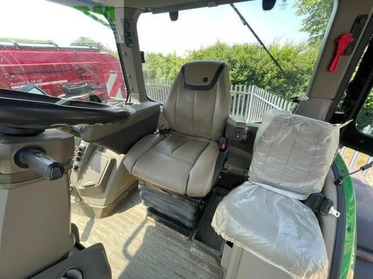 Трактор John Deere 8RX 410: снимка 12 Трактор John Deere 8RX 410: снимка 12