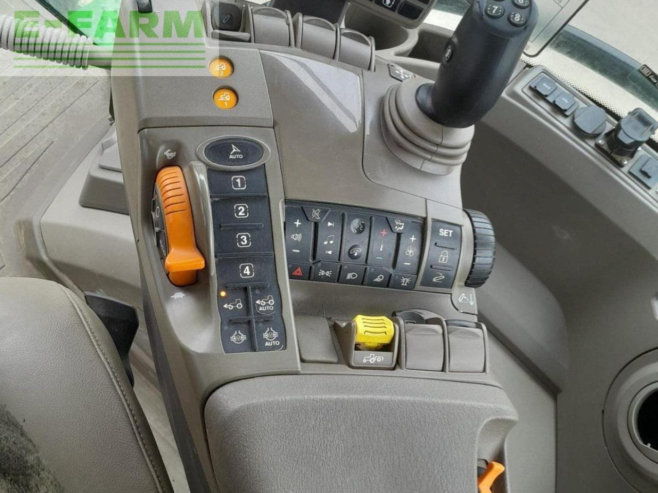 Трактор John Deere 8RX 410: снимка 10 Трактор John Deere 8RX 410: снимка 10