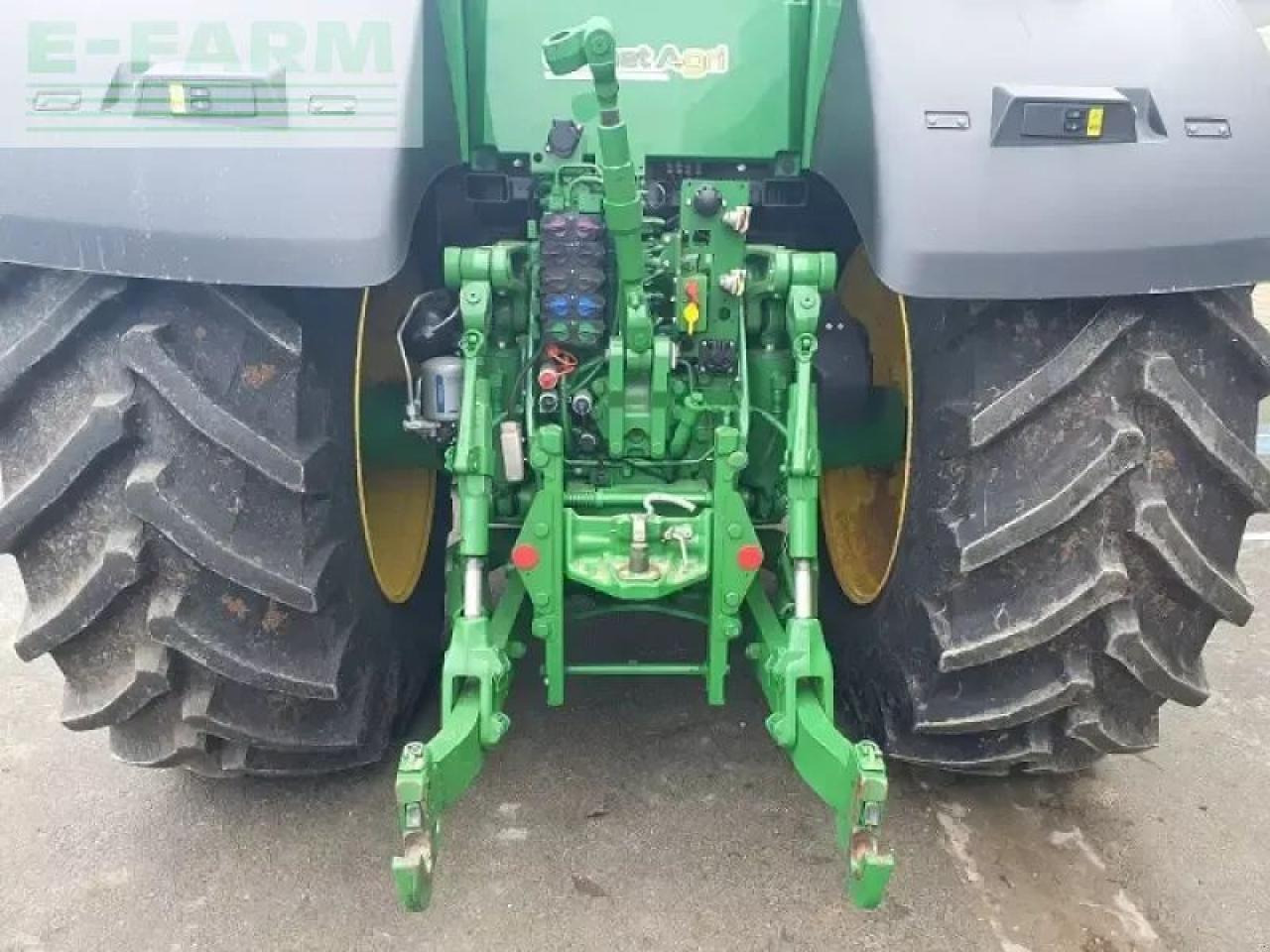 John Deere 8r 340 - Трактор: снимка 5 John Deere 8r 340 - Трактор: снимка 5