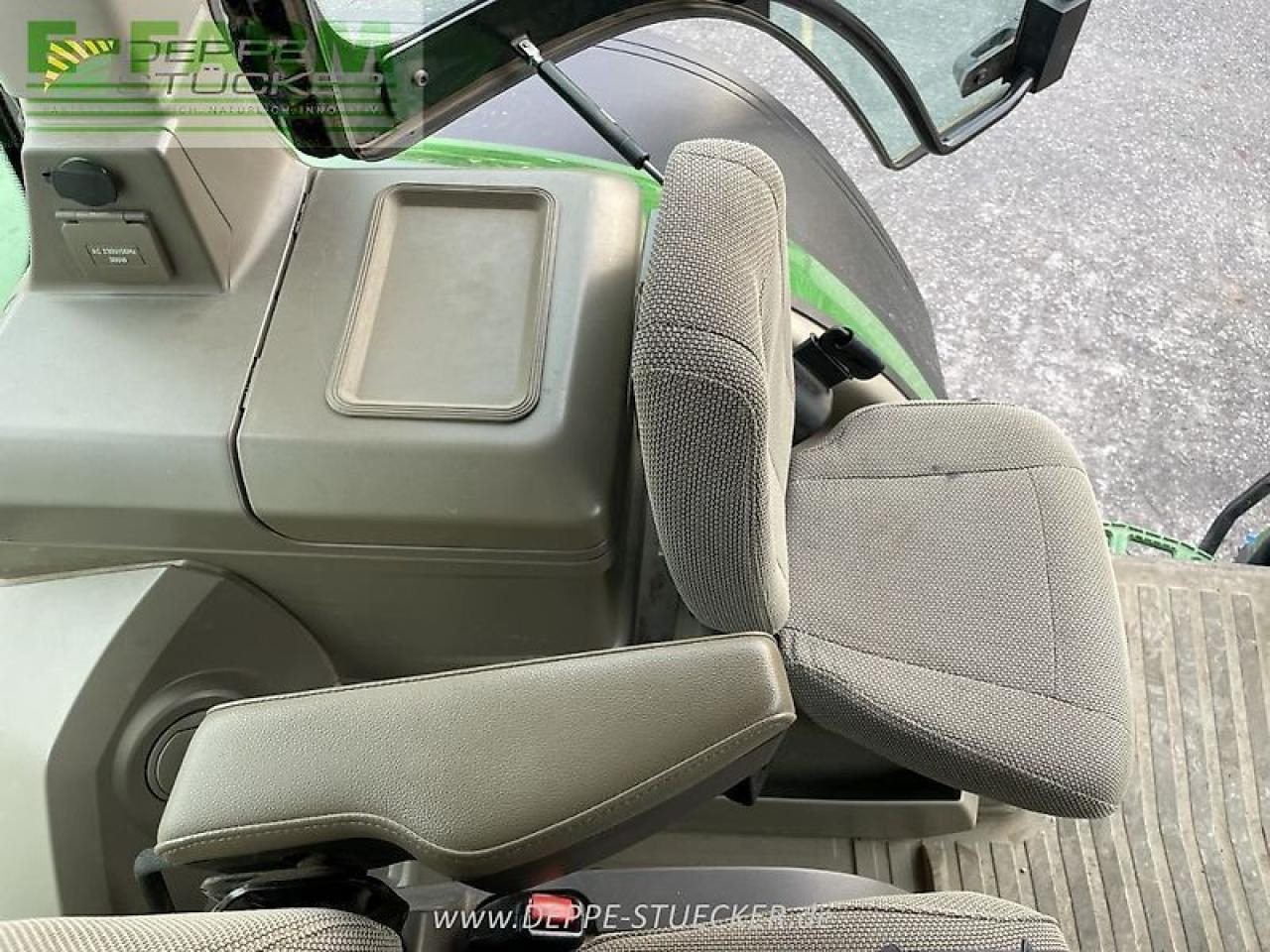 John Deere 8r 340 - Трактор: снимка 5 John Deere 8r 340 - Трактор: снимка 5