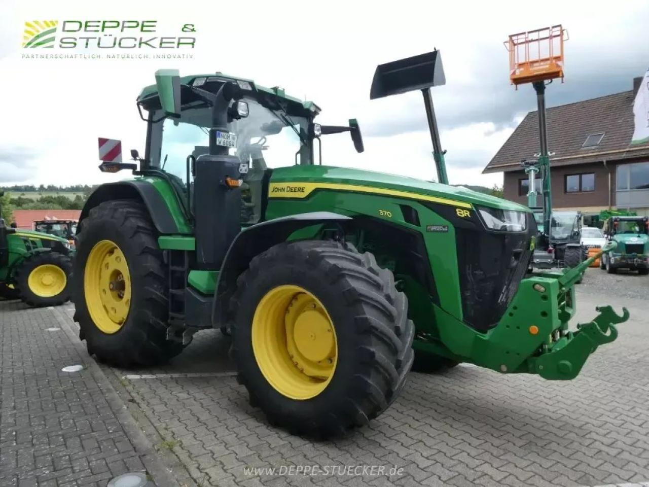 Трактор John Deere 8r 370: снимка 18