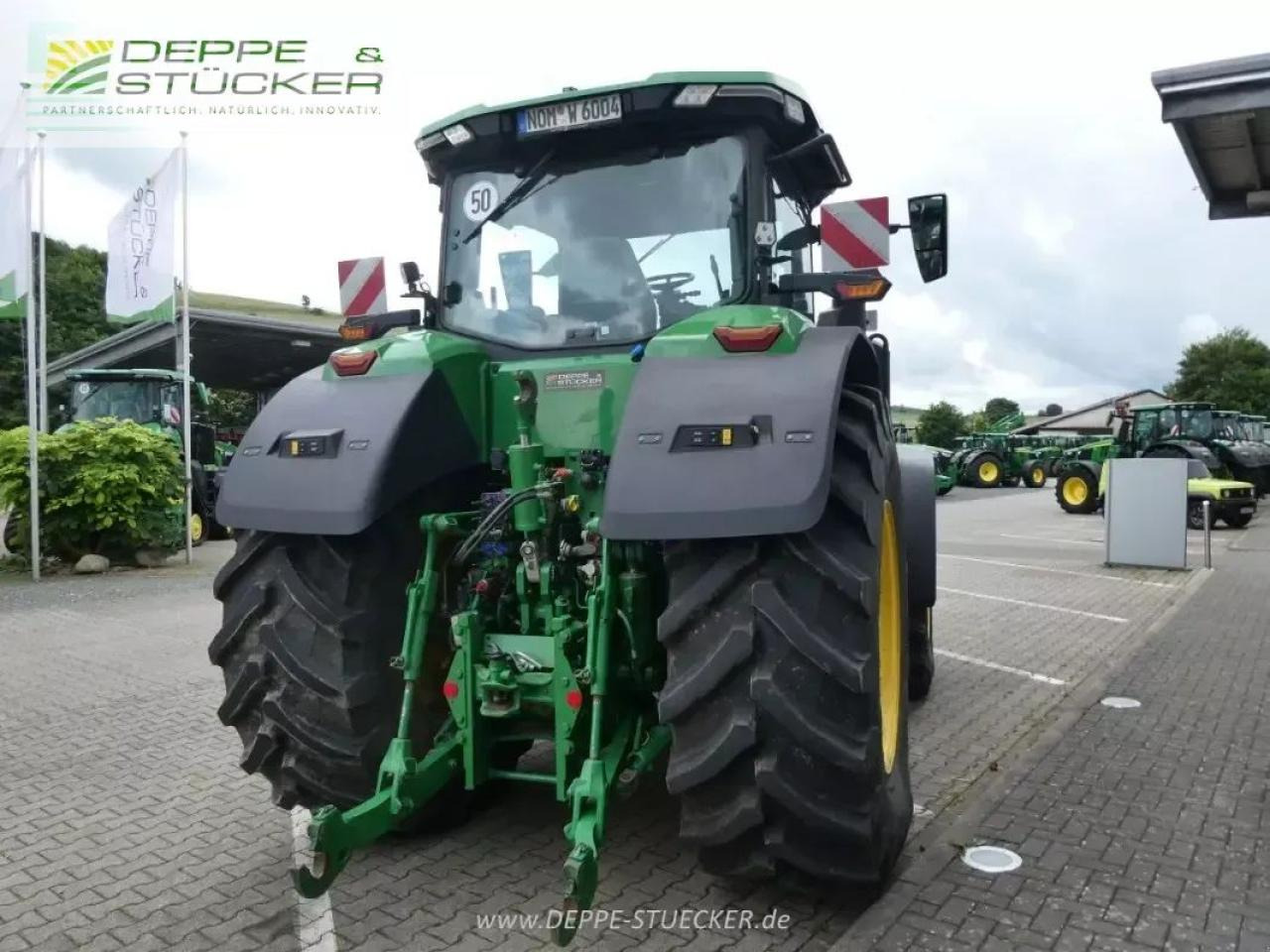 Трактор John Deere 8r 370: снимка 17