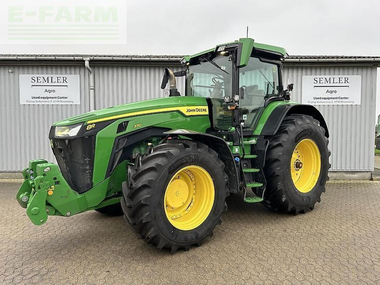 John Deere 8r 370 - Трактор: снимка 1 John Deere 8r 370 - Трактор: снимка 1