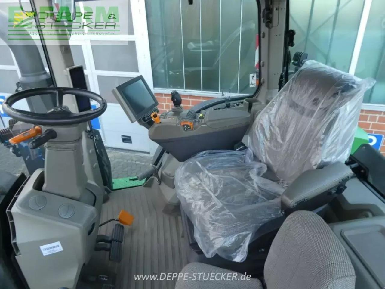 Трактор John Deere 8r 410: снимка 14