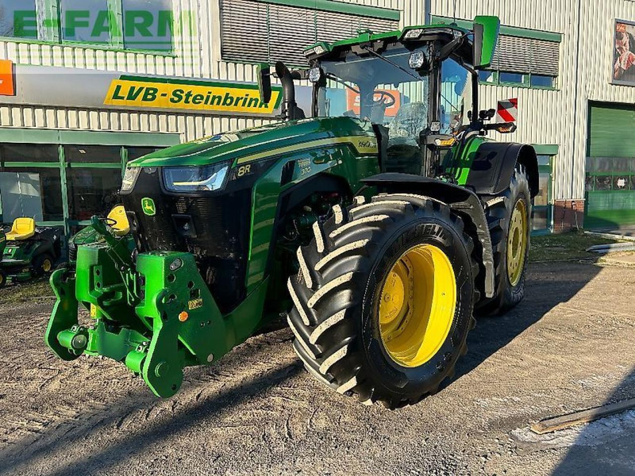 John Deere 8r370 - Трактор: снимка 1 John Deere 8r370 - Трактор: снимка 1