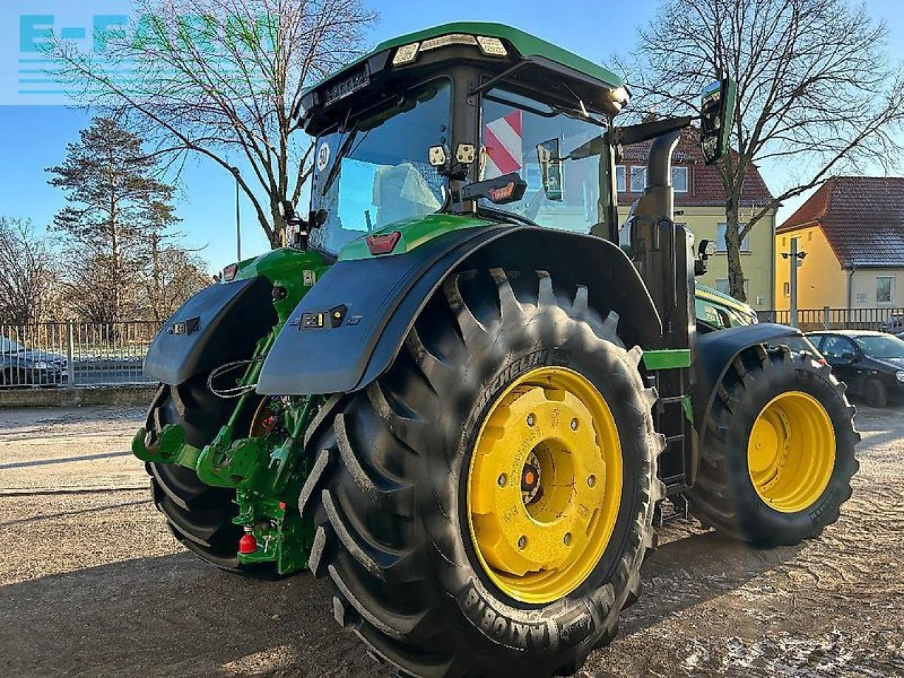John Deere 8r370 - Трактор: снимка 4 John Deere 8r370 - Трактор: снимка 4