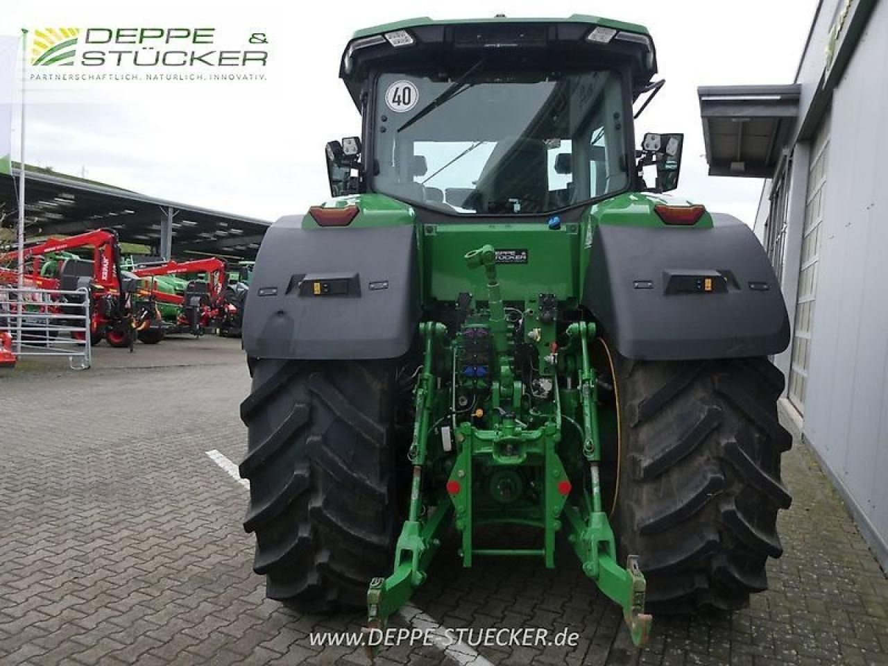 John Deere 8r370 autotrac - Трактор: снимка 2 John Deere 8r370 autotrac - Трактор: снимка 2