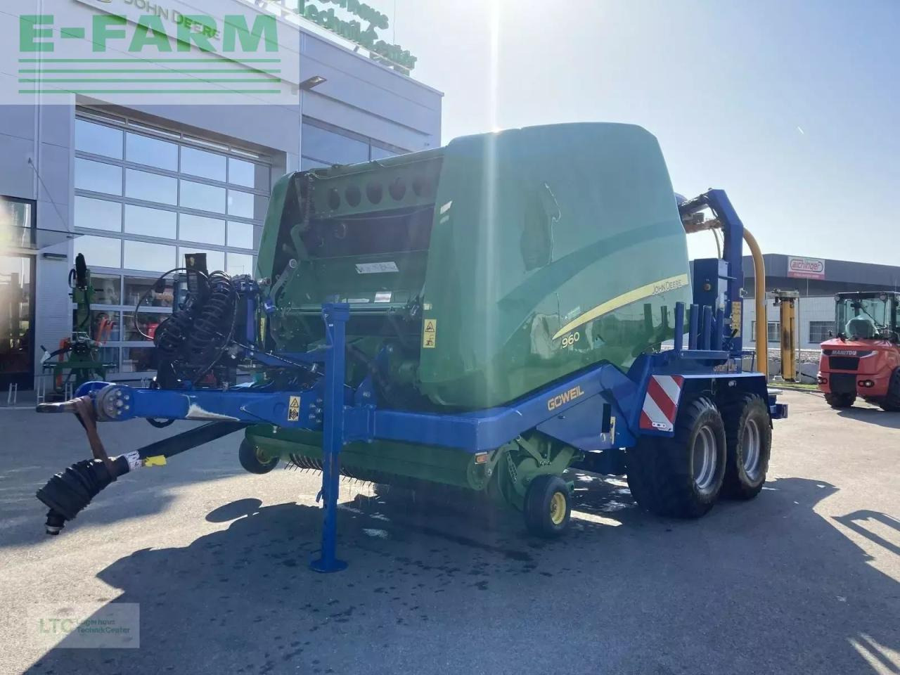 John Deere 960 - Сламопреса за квадратни бали: снимка 1 John Deere 960 - Сламопреса за квадратни бали: снимка 1