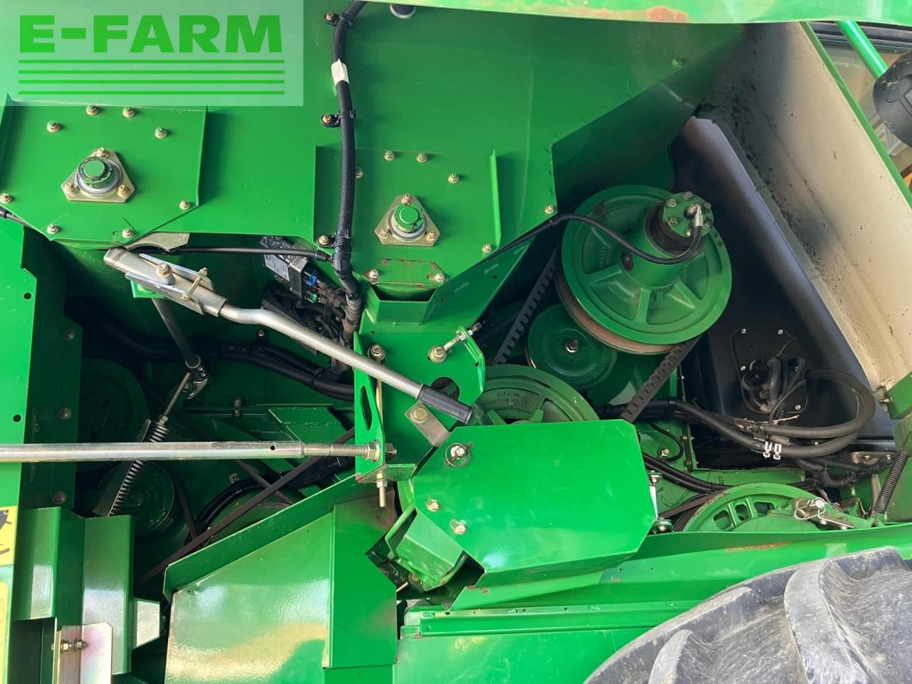 Зърнокомбайн John Deere T560HM: снимка 38 Зърнокомбайн John Deere T560HM: снимка 38