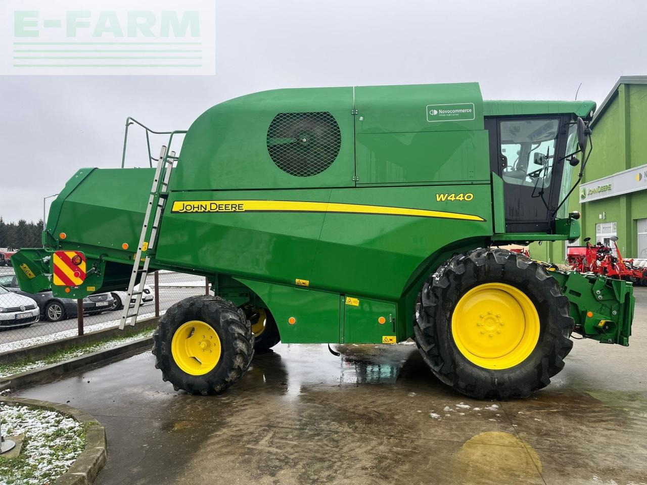 John Deere W440 - Зърнокомбайн: снимка 4 John Deere W440 - Зърнокомбайн: снимка 4