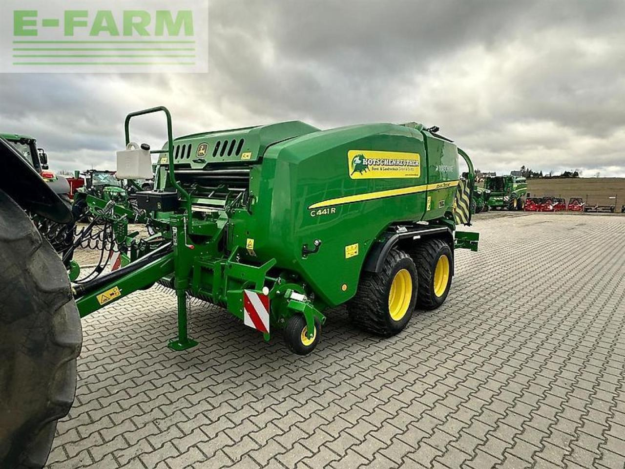 John Deere c441r - Сламопреса за квадратни бали: снимка 5 John Deere c441r - Сламопреса за квадратни бали: снимка 5