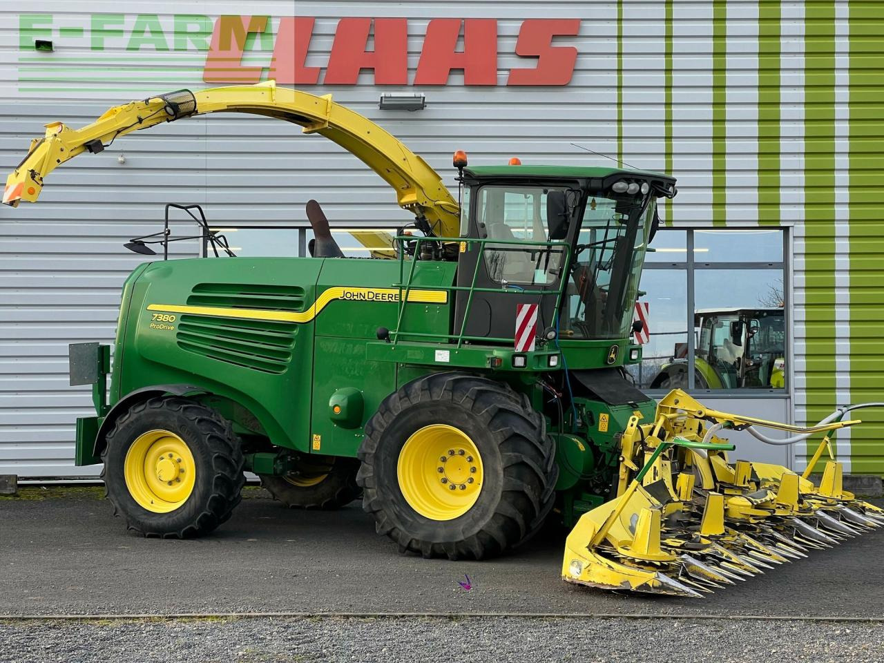 John Deere ensileuse j-d 7380 - Силажокомбайн: снимка 1 John Deere ensileuse j-d 7380 - Силажокомбайн: снимка 1