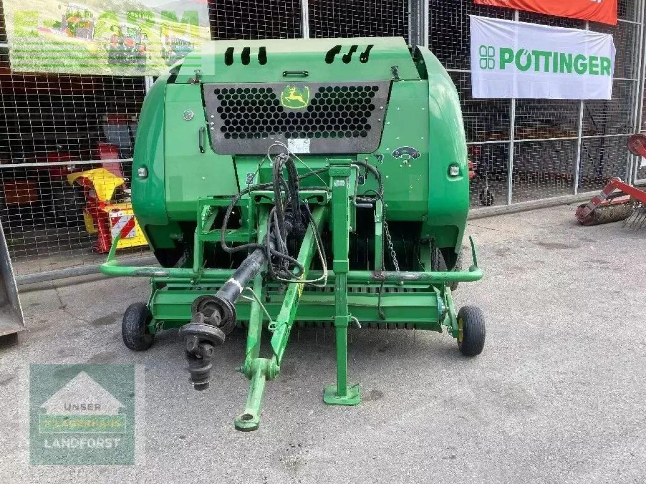 John Deere f440m - Сламопреса за квадратни бали: снимка 2 John Deere f440m - Сламопреса за квадратни бали: снимка 2