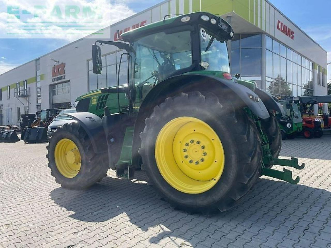 John Deere gebr. 6215r john deere traktor - Трактор: снимка 3 John Deere gebr. 6215r john deere traktor - Трактор: снимка 3