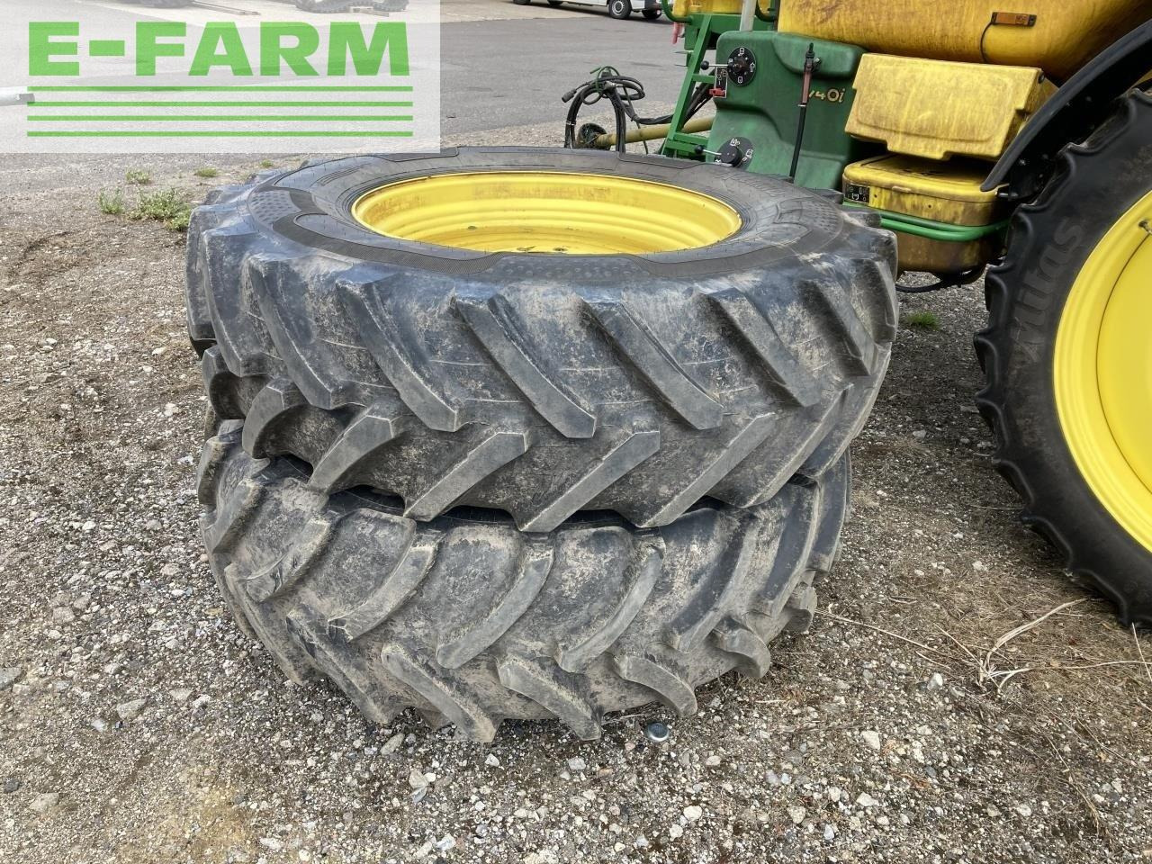 John Deere m740i - Прикачна пръскачка: снимка 4 John Deere m740i - Прикачна пръскачка: снимка 4
