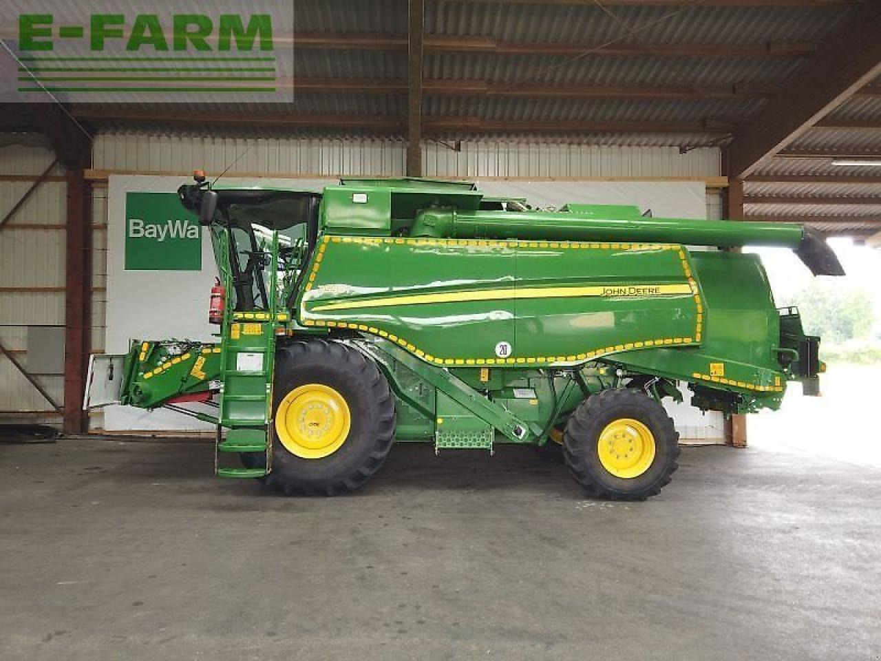 John Deere mähdrescher t 550 i - Зърнокомбайн: снимка 1 John Deere mähdrescher t 550 i - Зърнокомбайн: снимка 1