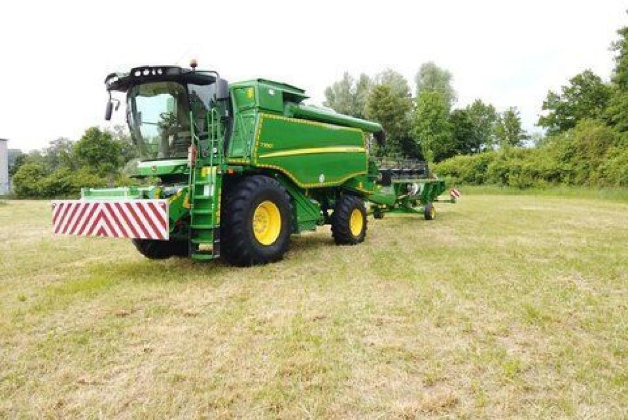 John Deere mähdrescher t 550 i - Зърнокомбайн: снимка 2 John Deere mähdrescher t 550 i - Зърнокомбайн: снимка 2
