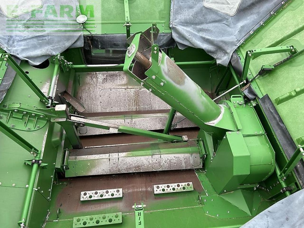 John Deere s690 - Зърнокомбайн: снимка 4 John Deere s690 - Зърнокомбайн: снимка 4