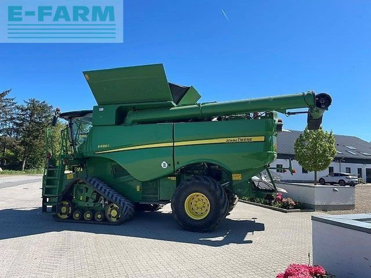 John Deere s690 - Зърнокомбайн: снимка 3 John Deere s690 - Зърнокомбайн: снимка 3