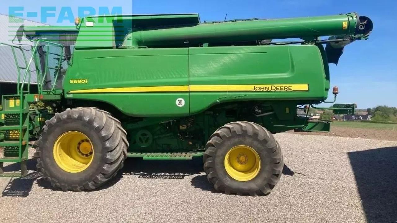 John Deere s690i - Зърнокомбайн: снимка 2 John Deere s690i - Зърнокомбайн: снимка 2
