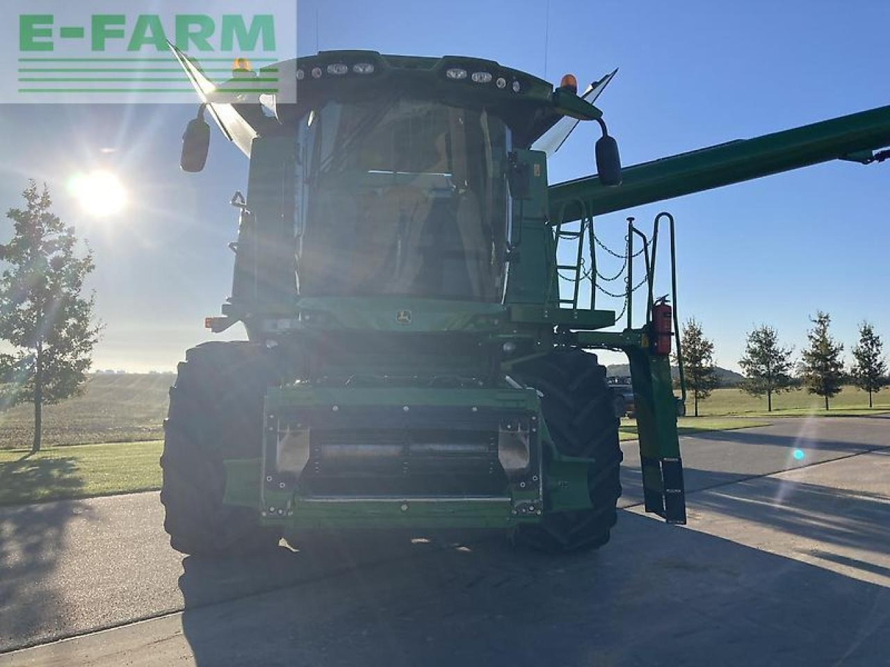 John Deere s690i - Зърнокомбайн: снимка 4 John Deere s690i - Зърнокомбайн: снимка 4