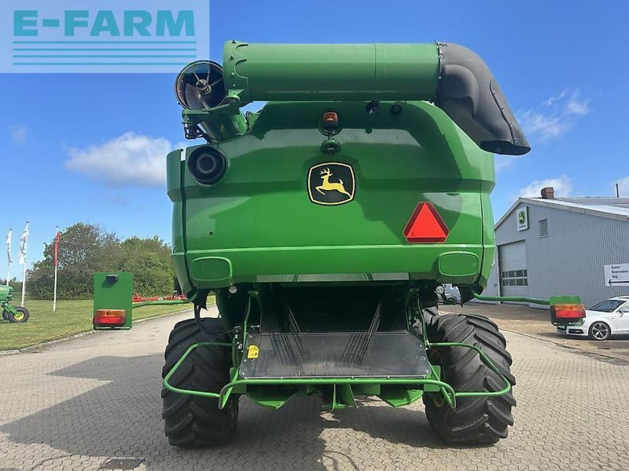 John Deere s785 - Зърнокомбайн: снимка 2 John Deere s785 - Зърнокомбайн: снимка 2