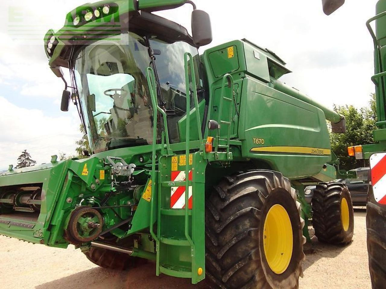 John Deere t670 - Зърнокомбайн: снимка 3 John Deere t670 - Зърнокомбайн: снимка 3