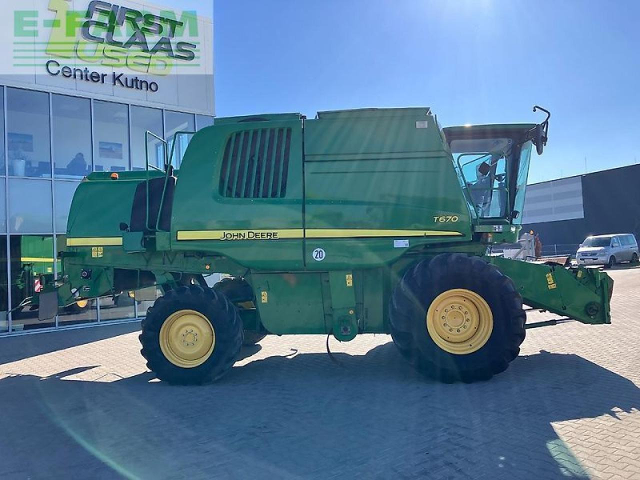 John Deere t670 - Зърнокомбайн: снимка 2 John Deere t670 - Зърнокомбайн: снимка 2