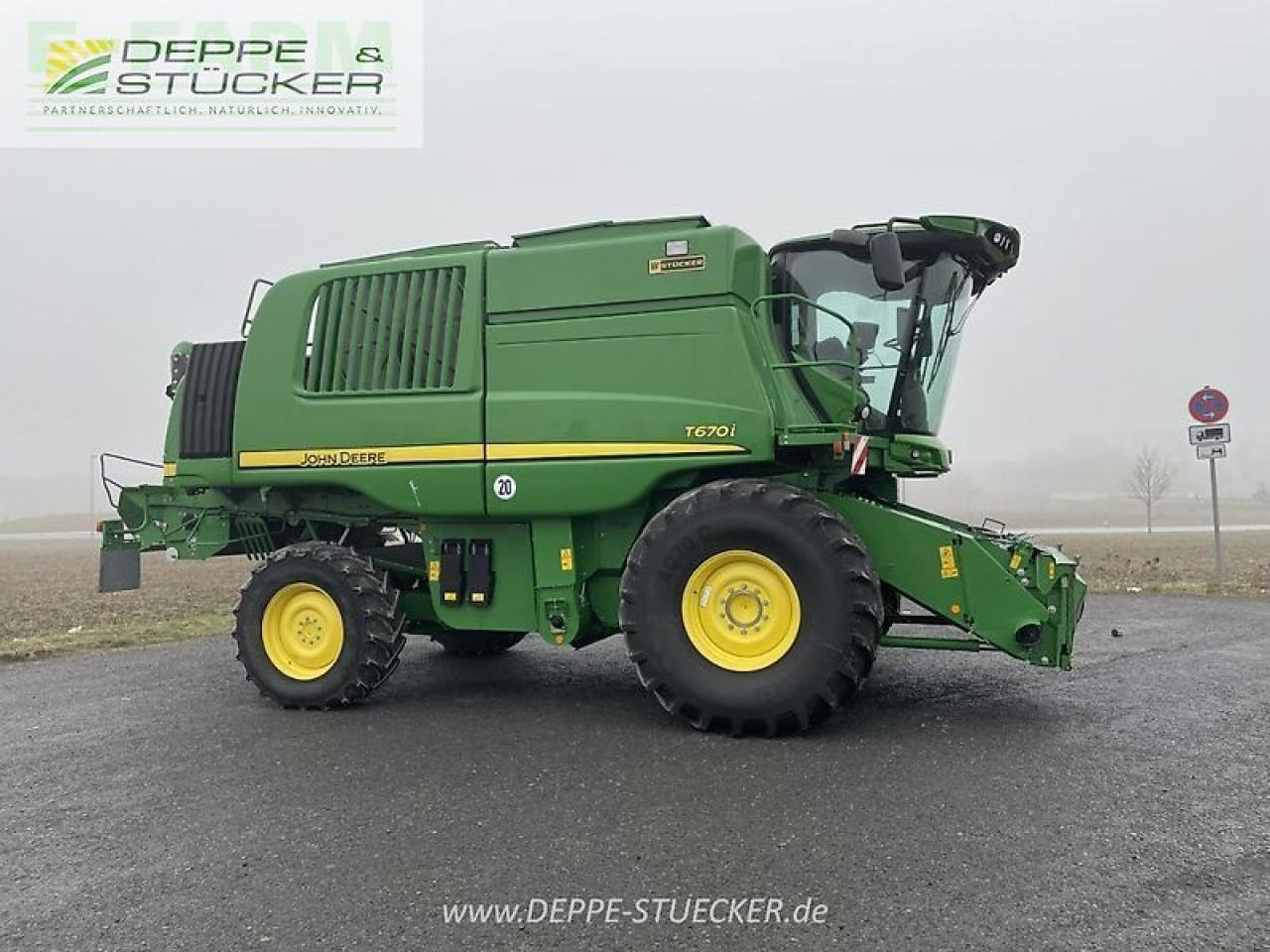 John Deere t670 mit 622r - Зърнокомбайн: снимка 3 John Deere t670 mit 622r - Зърнокомбайн: снимка 3