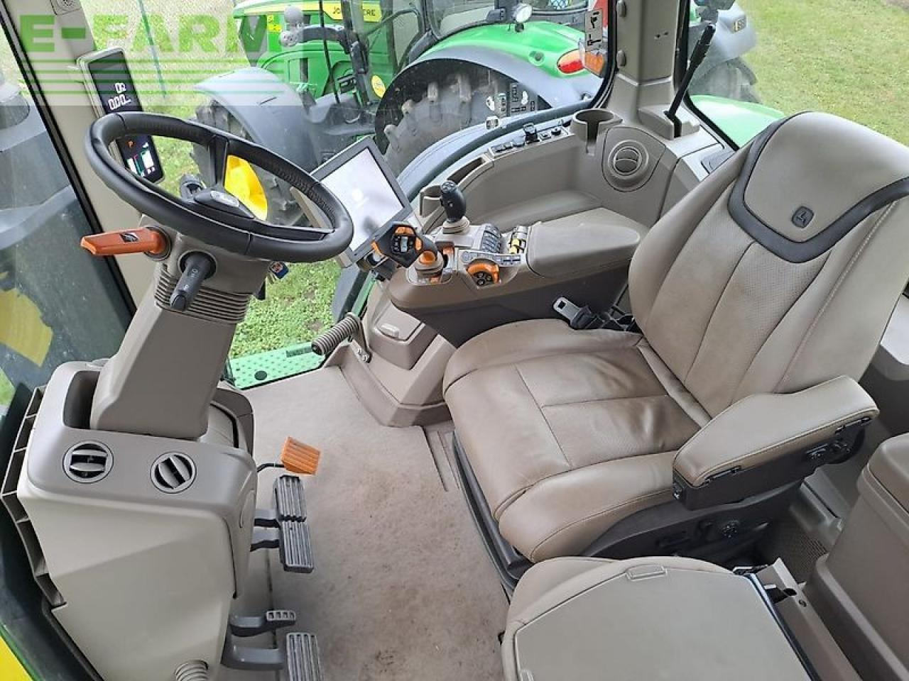 John Deere traktor 7r330 - Принадлежност за силажокомбайн: снимка 5 John Deere traktor 7r330 - Принадлежност за силажокомбайн: снимка 5