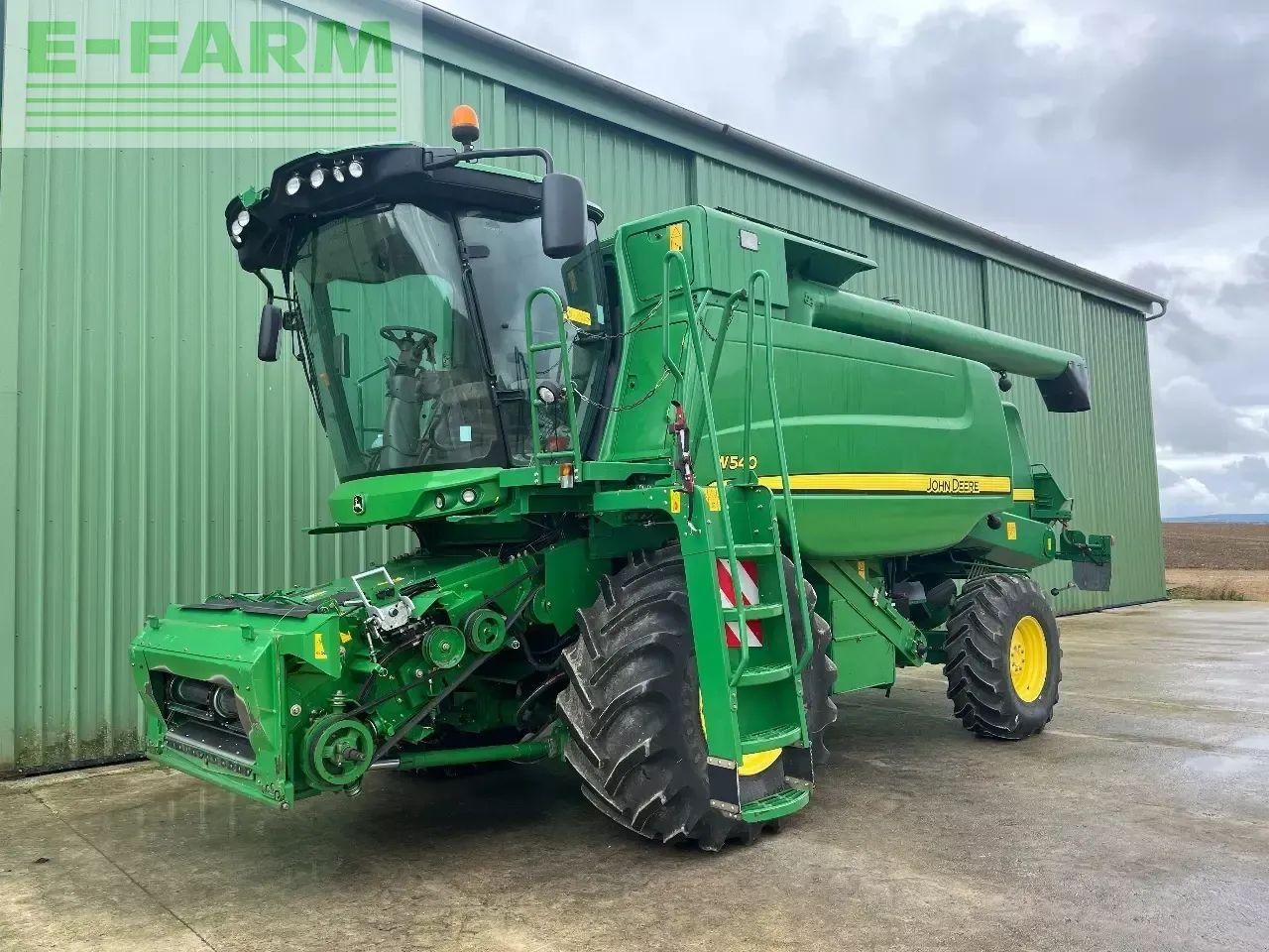 John Deere w540 - Зърнокомбайн: снимка 1 John Deere w540 - Зърнокомбайн: снимка 1