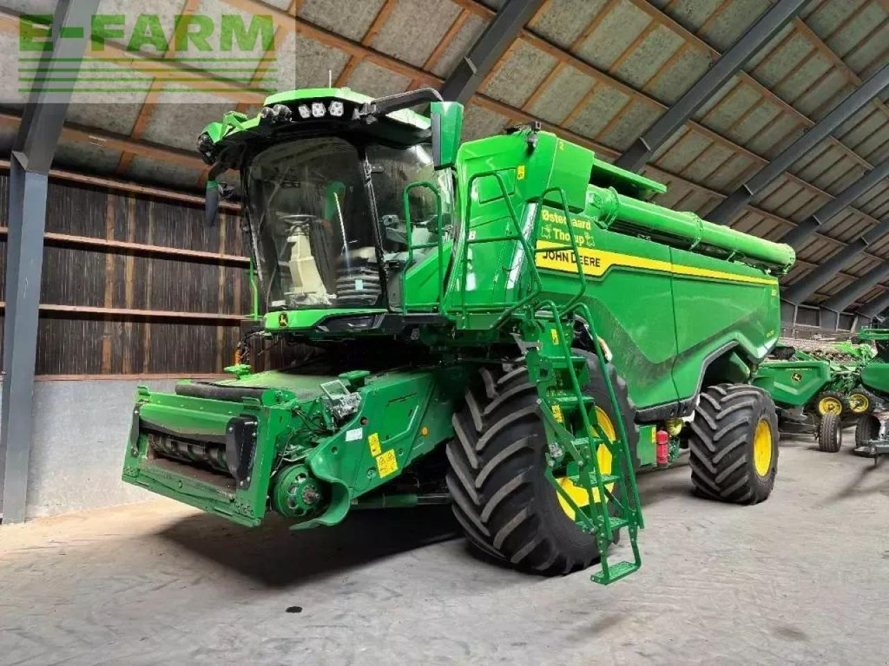 John Deere x9 1000 - Зърнокомбайн: снимка 1 John Deere x9 1000 - Зърнокомбайн: снимка 1