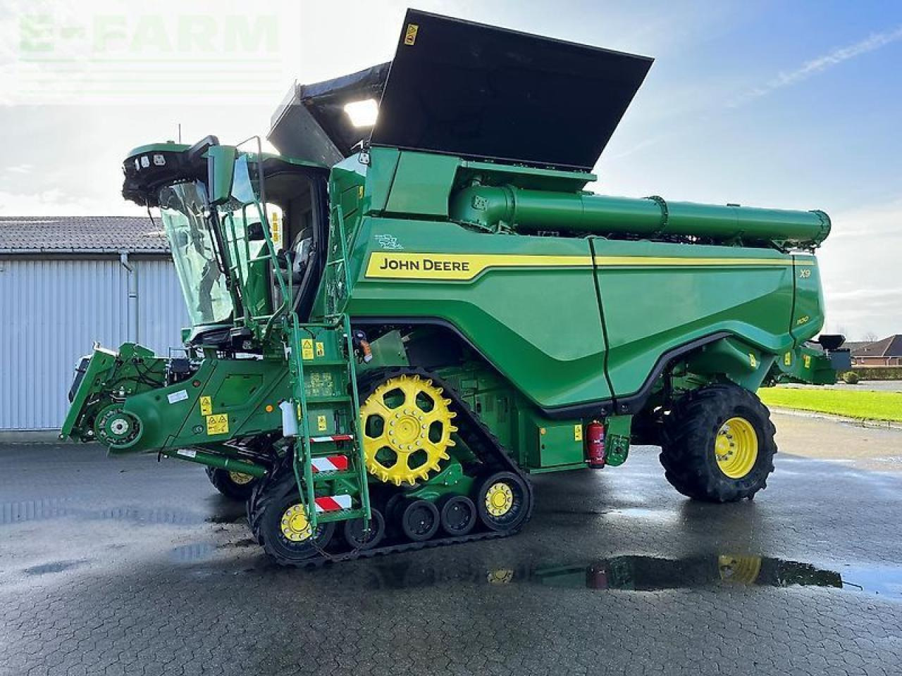 John Deere x9-1100 - Зърнокомбайн: снимка 1 John Deere x9-1100 - Зърнокомбайн: снимка 1