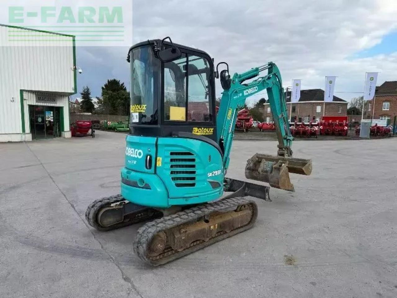 Kobelco sk 25 sr-6e - Мини багер: снимка 4 Kobelco sk 25 sr-6e - Мини багер: снимка 4