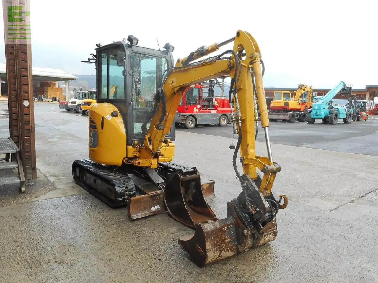 Komatsu pc 26mr-3 ( 2.710kg ) mit powertilt - Мини багер: снимка 5 Komatsu pc 26mr-3 ( 2.710kg ) mit powertilt - Мини багер: снимка 5
