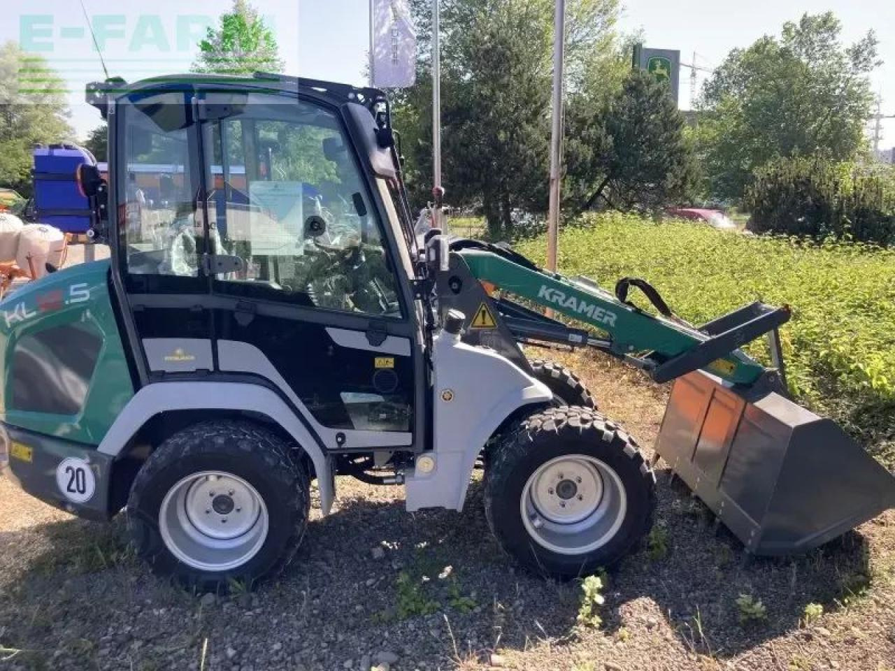 Kramer kl 12.5 - Мини багер: снимка 2 Kramer kl 12.5 - Мини багер: снимка 2