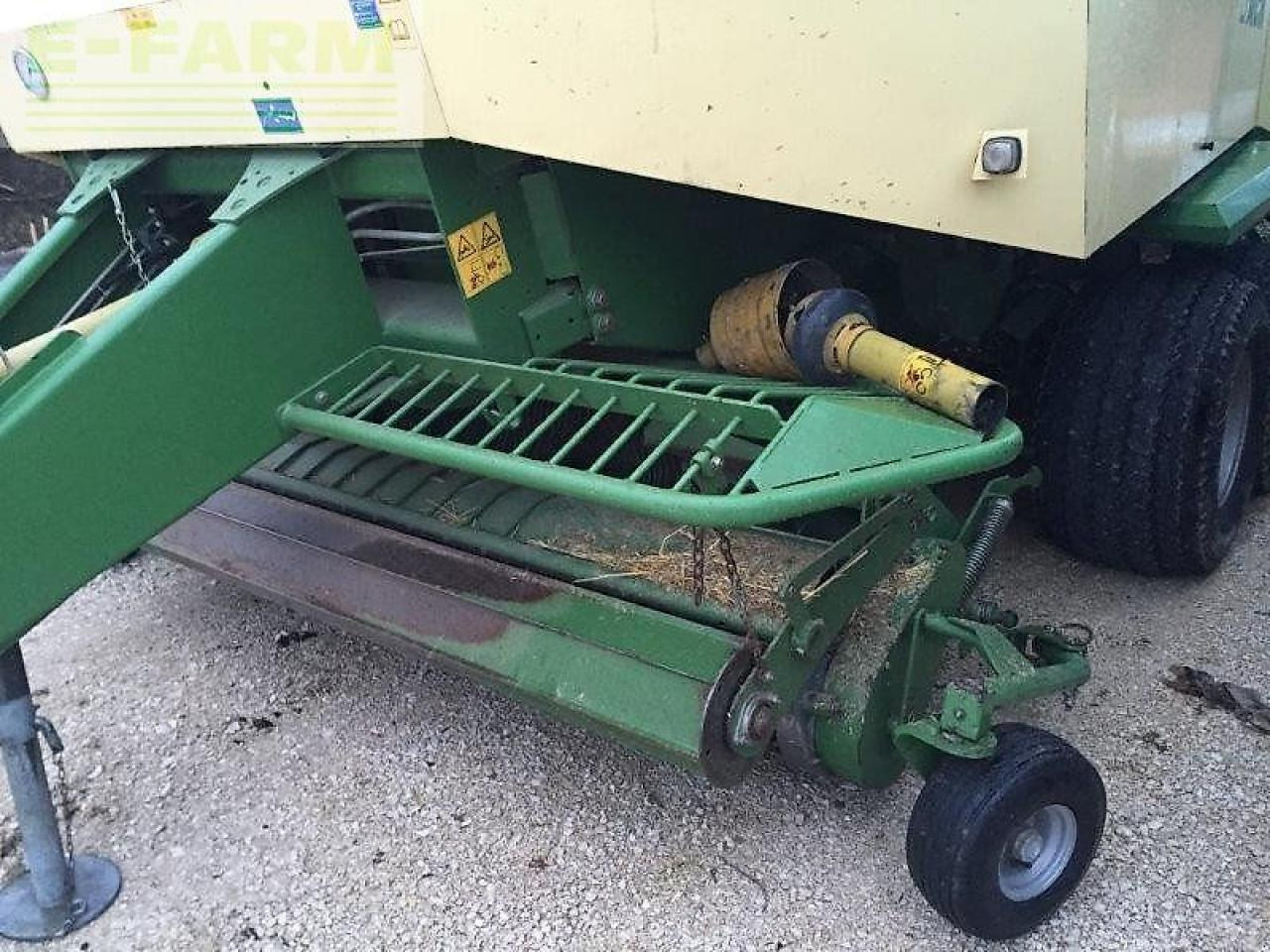 Krone 127 vfs multi cut - Сламопреса за квадратни бали: снимка 2 Krone 127 vfs multi cut - Сламопреса за квадратни бали: снимка 2
