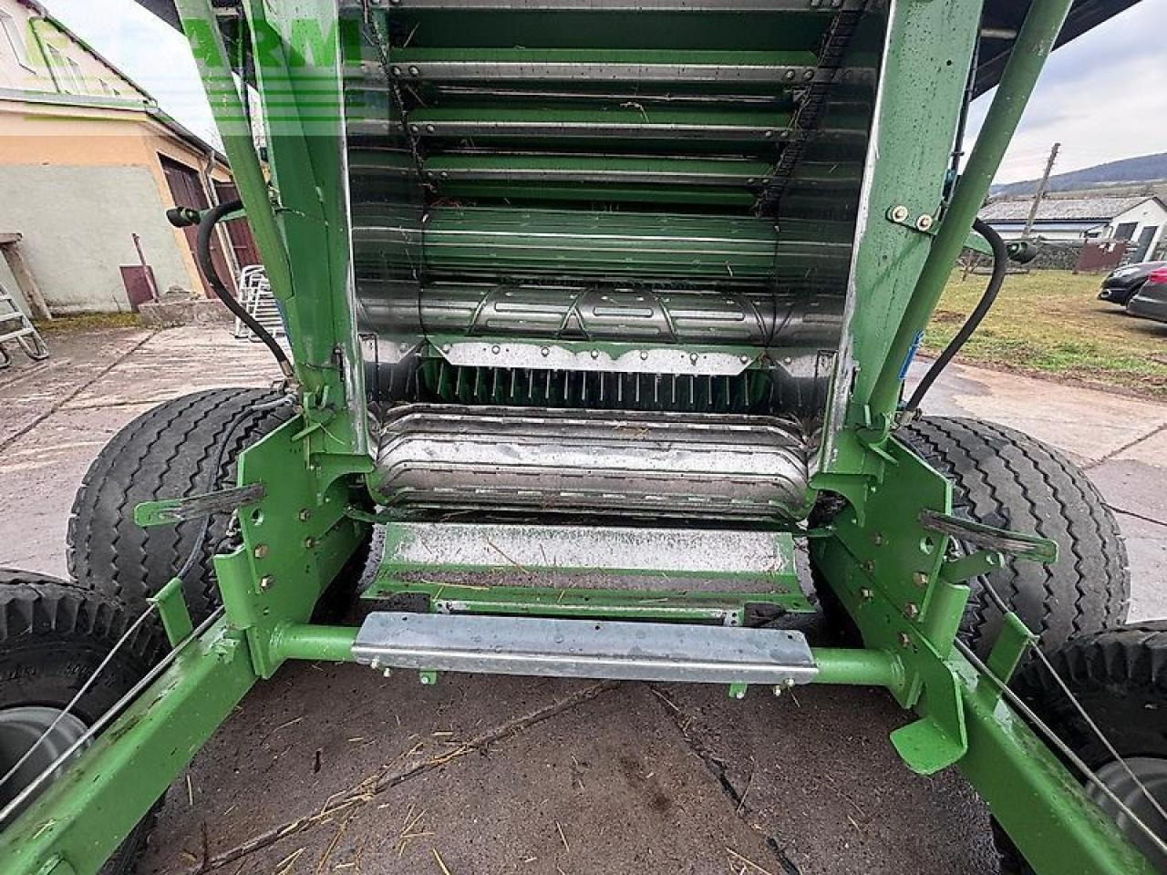 Krone comprima f 155 - Сламопреса за квадратни бали: снимка 3 Krone comprima f 155 - Сламопреса за квадратни бали: снимка 3