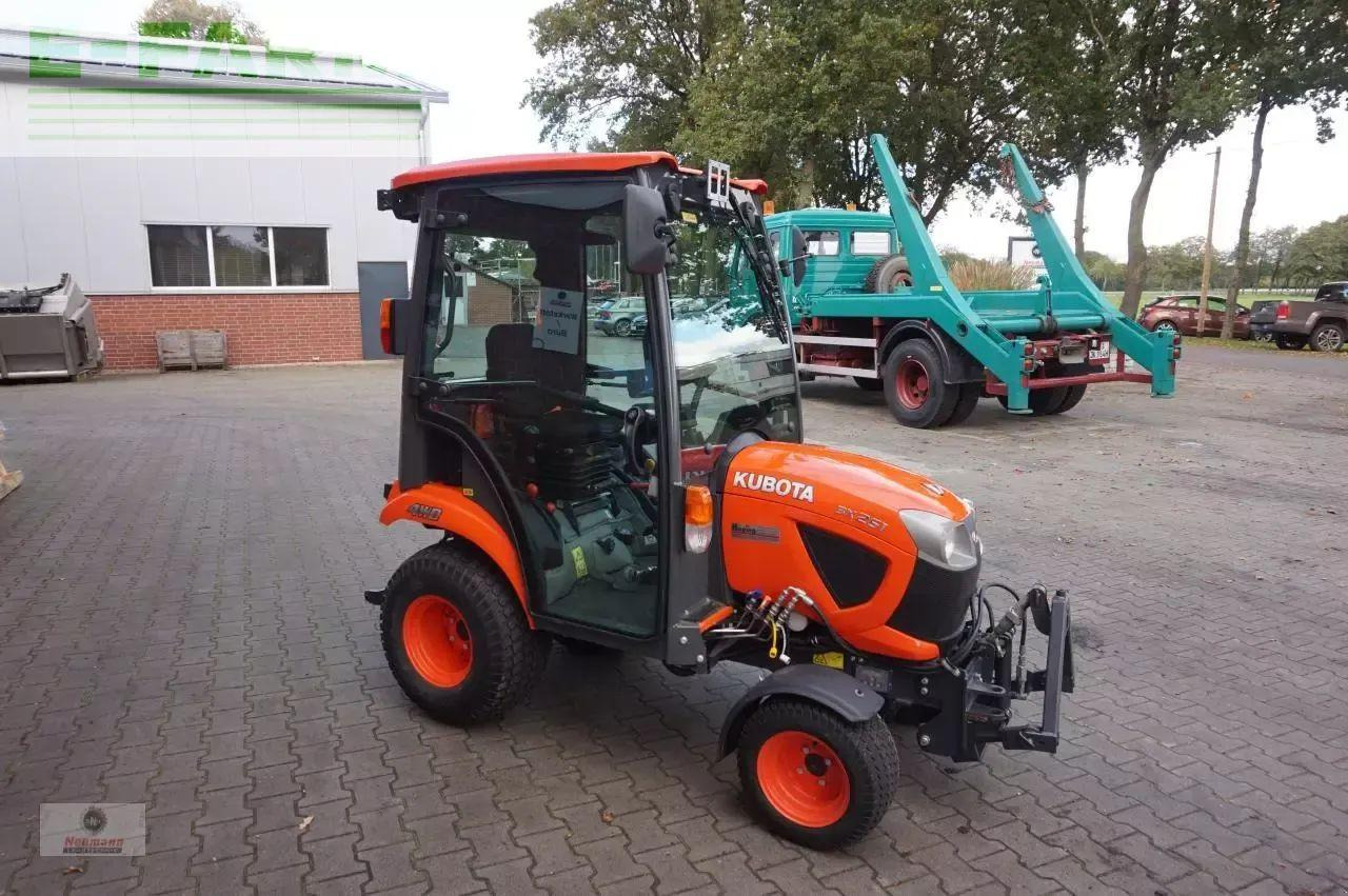 Kubota bx261 - Трактор: снимка 2 Kubota bx261 - Трактор: снимка 2