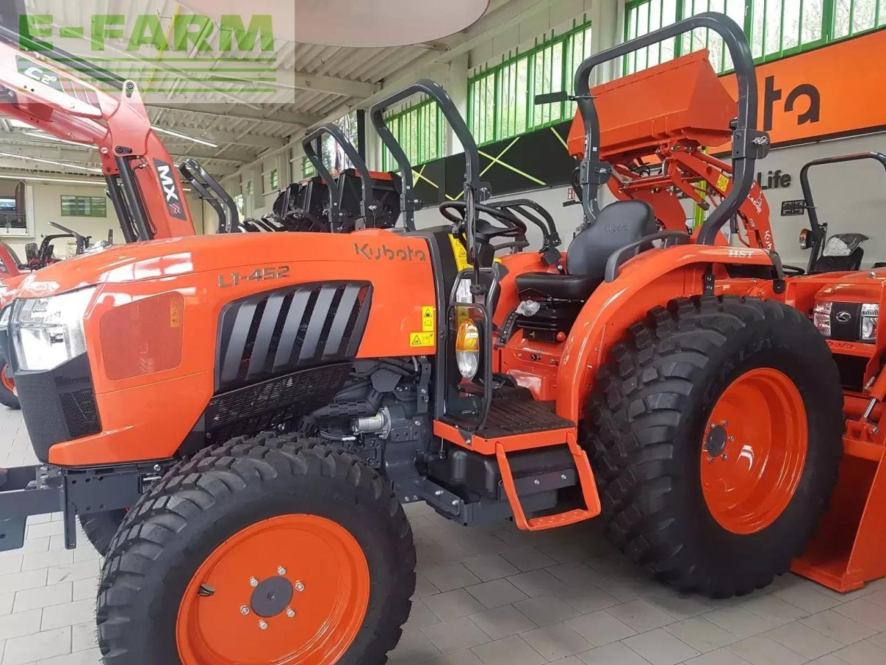 Kubota l1-452 d ab 0,99% - Трактор: снимка 4 Kubota l1-452 d ab 0,99% - Трактор: снимка 4