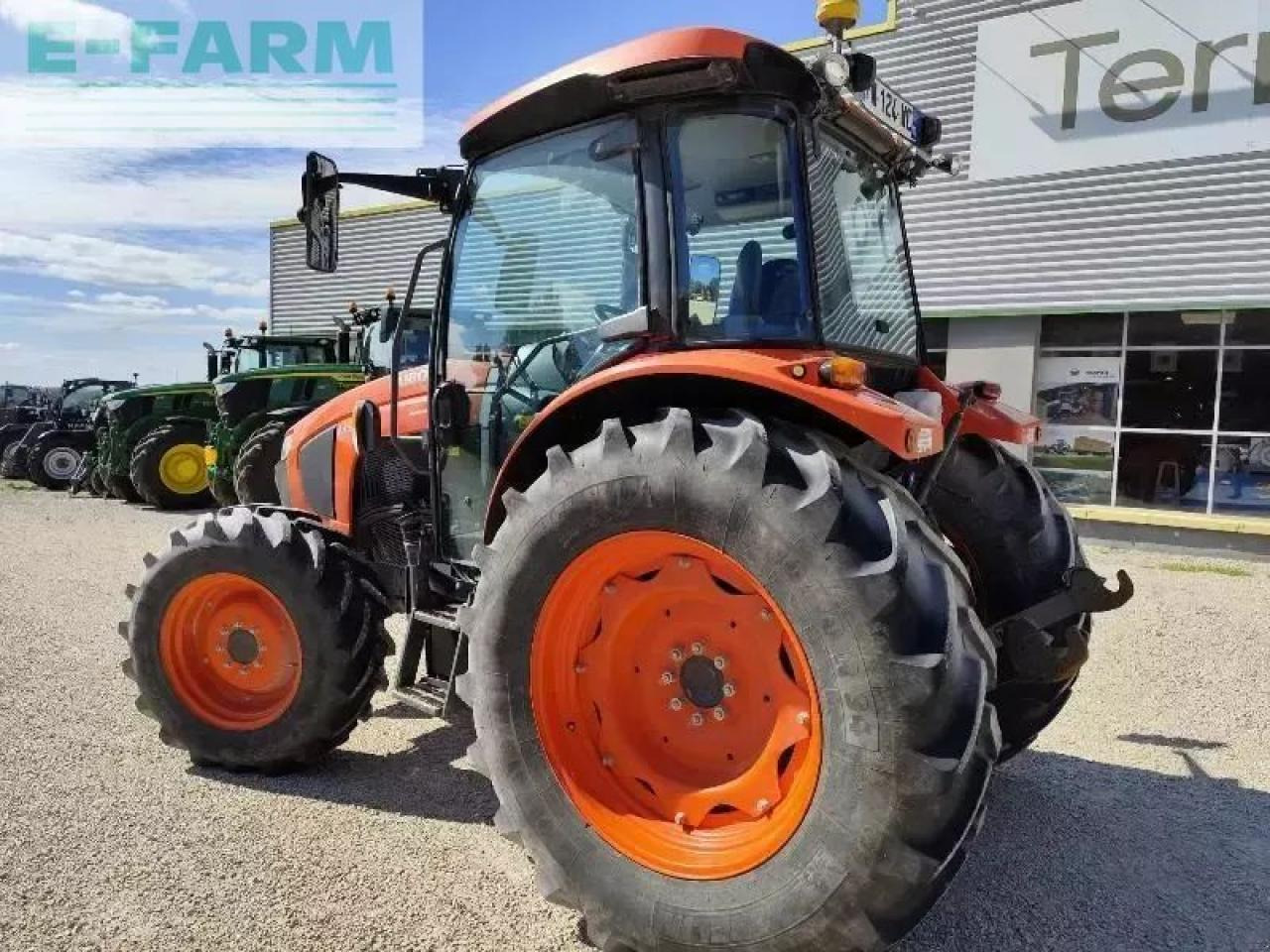 Kubota m 5111 - Трактор: снимка 3 Kubota m 5111 - Трактор: снимка 3