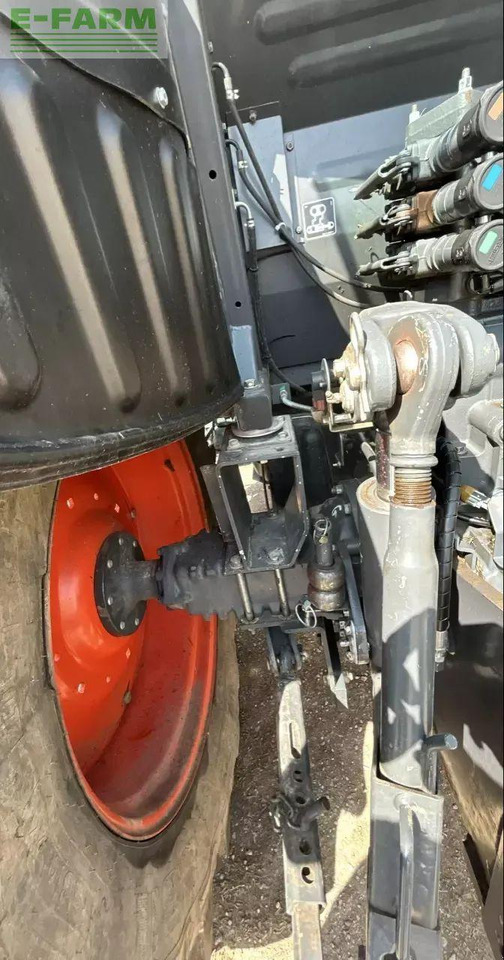 Трактор Kubota m105gx -iv: снимка 8