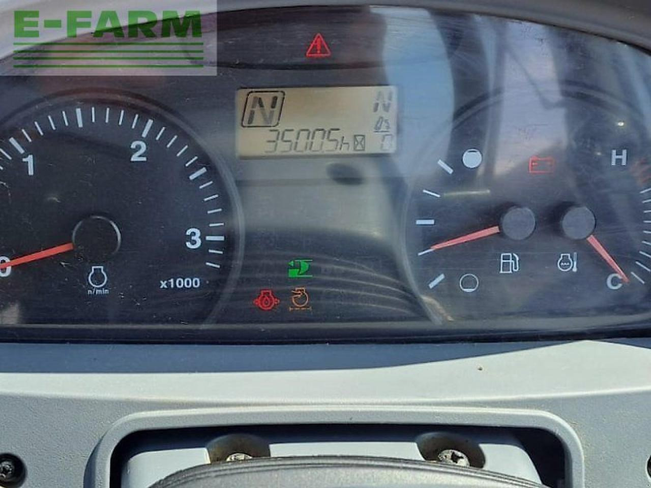 Kubota m135-17 gx 2 - Трактор: снимка 5 Kubota m135-17 gx 2 - Трактор: снимка 5