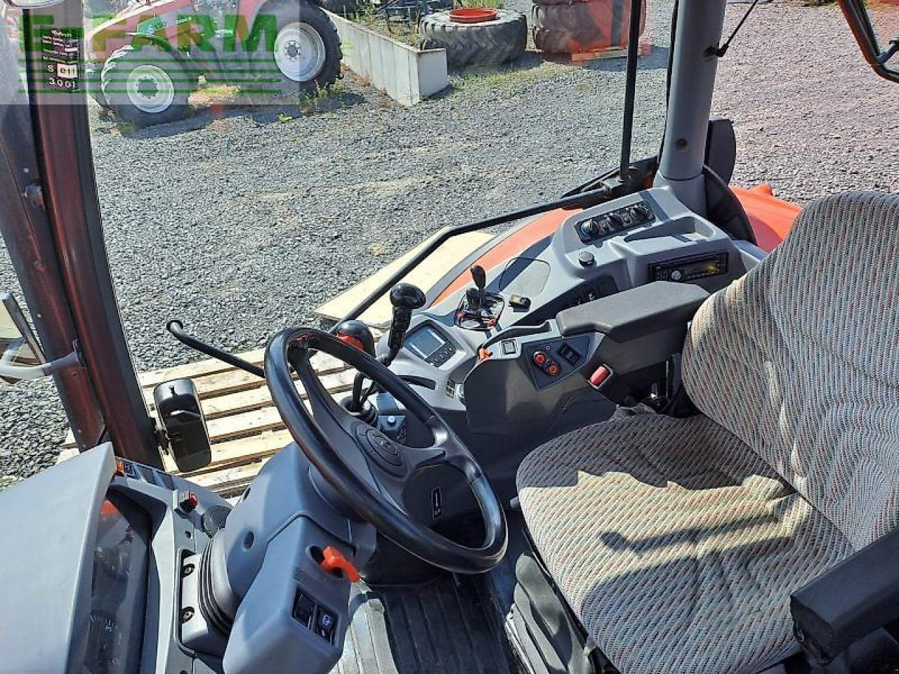 Kubota m135-17 gx 2 - Трактор: снимка 4 Kubota m135-17 gx 2 - Трактор: снимка 4
