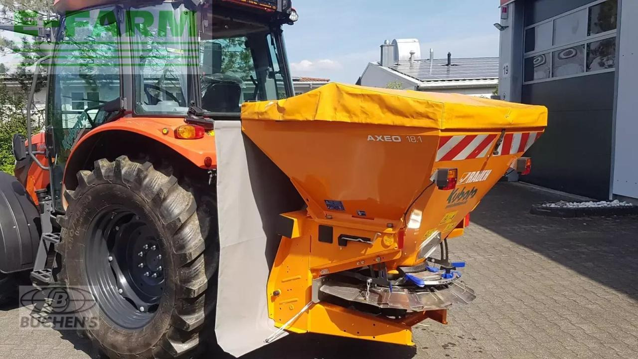 Kubota m4-073 winterdienst - Трактор: снимка 5 Kubota m4-073 winterdienst - Трактор: снимка 5