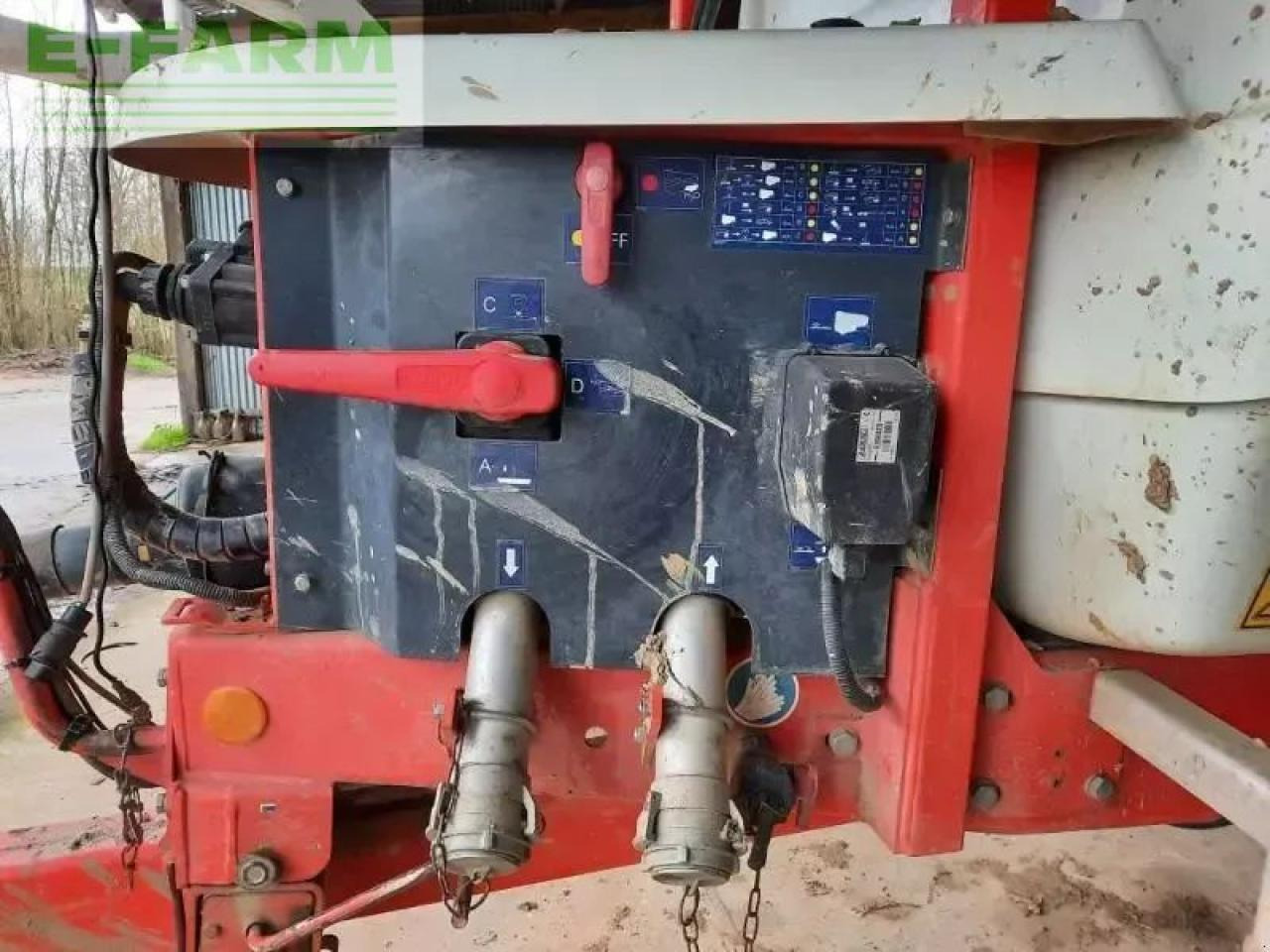 Kuhn atlantique3200 - Прикачна пръскачка: снимка 2 Kuhn atlantique3200 - Прикачна пръскачка: снимка 2