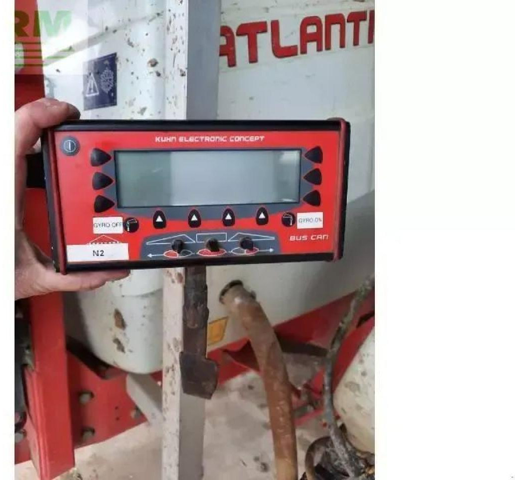 Прикачна пръскачка Kuhn atlantique3200: снимка 6 Прикачна пръскачка Kuhn atlantique3200: снимка 6