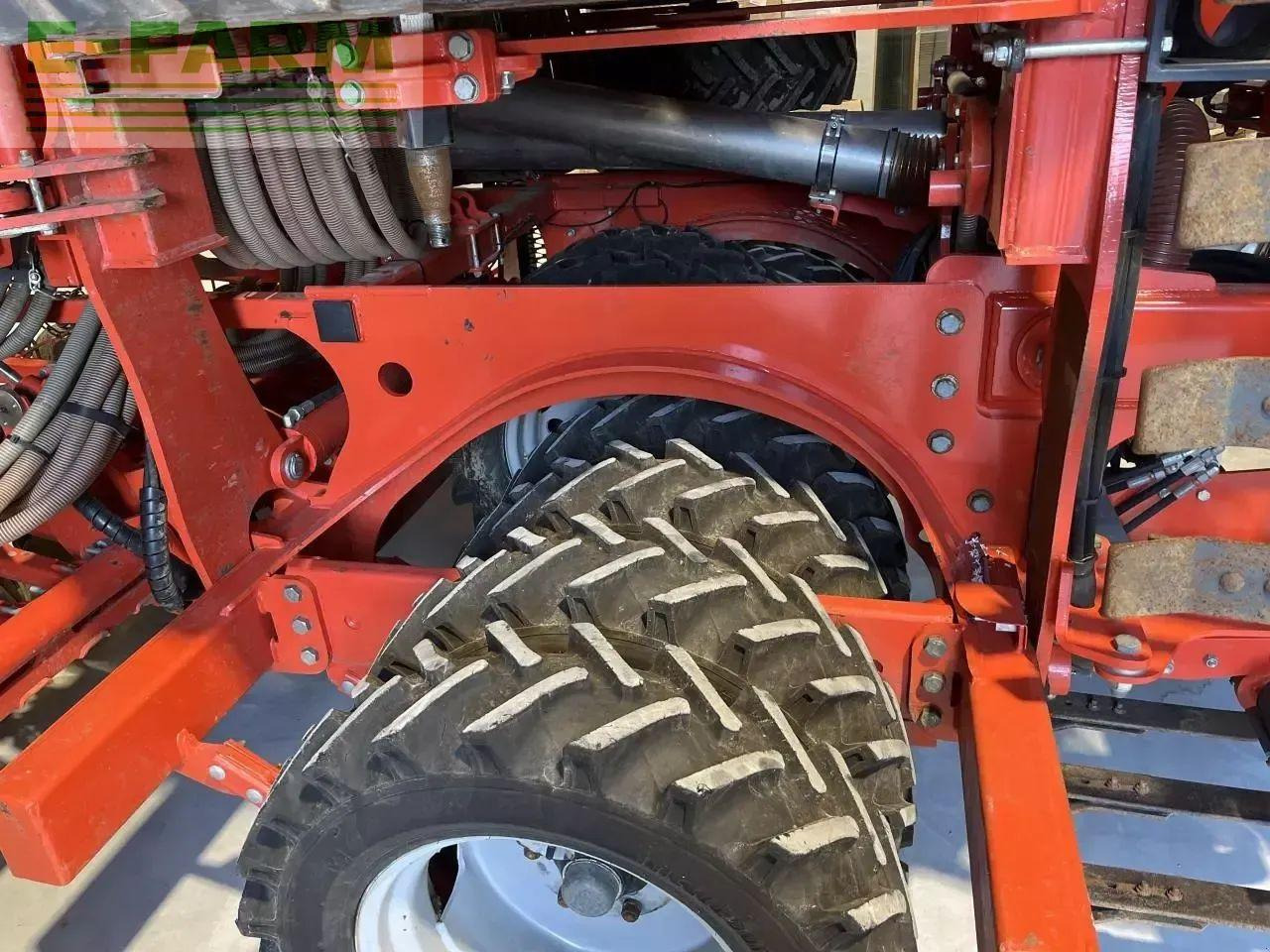 Kuhn espro 6000 rc mix - Комбинирана сеялка: снимка 5 Kuhn espro 6000 rc mix - Комбинирана сеялка: снимка 5